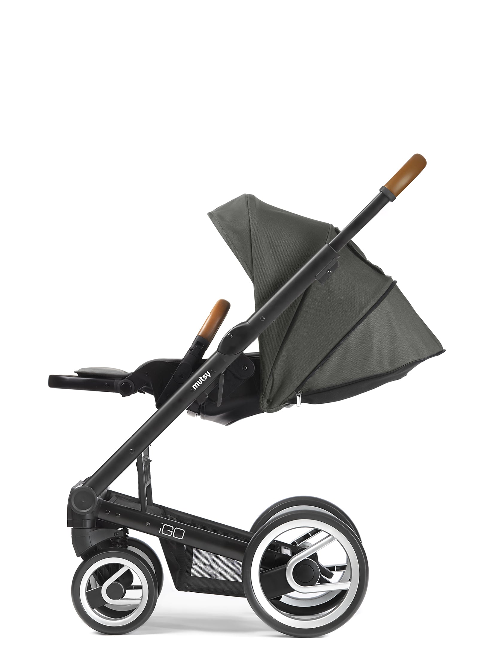 Mutsy igo clearance carrycot