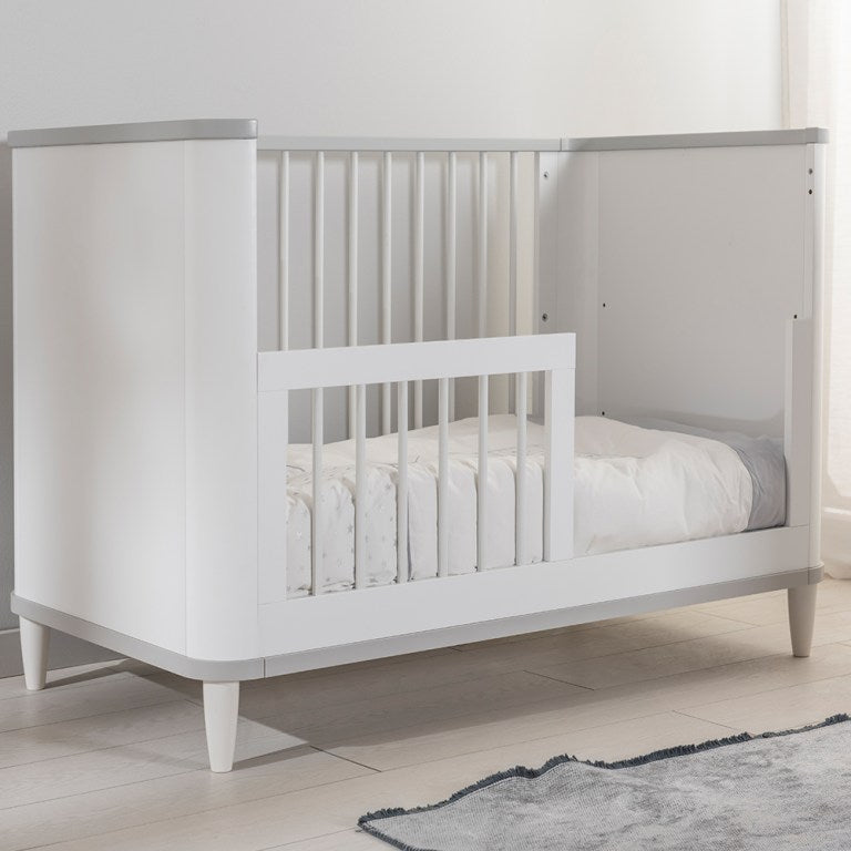 Sleek Comfy Modern White Cot